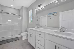 1018 Cascade Cir, Hartford, WI 53027 - Photo 18