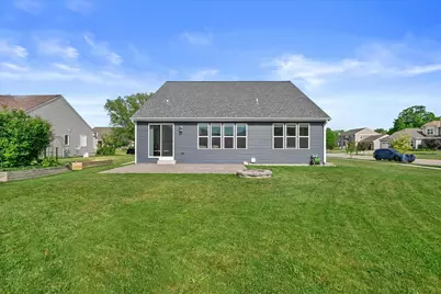 1018  Cascade Cir, Hartford, WI 53027 - Photo 30