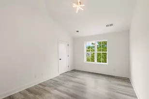 228 E Brown St, Milwaukee, WI 53212 - Photo 16