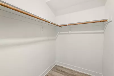 234 E Brown St, Milwaukee, WI 53212 - Photo 12