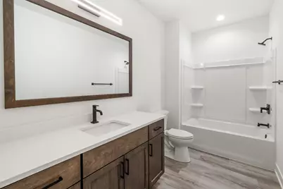 234 E Brown St, Milwaukee, WI 53212 - Photo 8