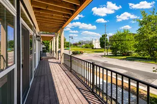 234 E Brown St, Milwaukee, WI 53212 - Photo 4