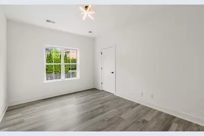 226 E Brown St, Milwaukee, WI 53212 - Photo 18