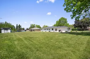 8001 W Whitaker Ave, Greenfield, WI 53220 - Photo 22