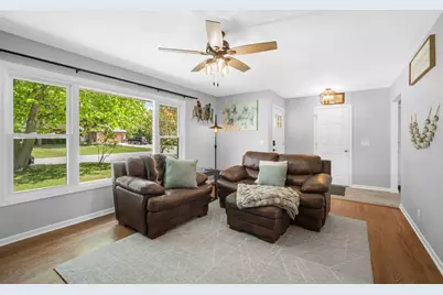 8001 W Whitaker Ave, Greenfield, WI 53220 - Photo 6