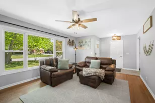 8001 W Whitaker Ave, Greenfield, WI 53220 - Photo 6
