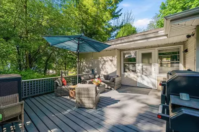 7035 N Rockledge Ave, Glendale, WI 53209 - Photo 24