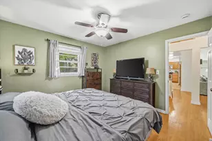 7035 N Rockledge Ave, Glendale, WI 53209 - Photo 16