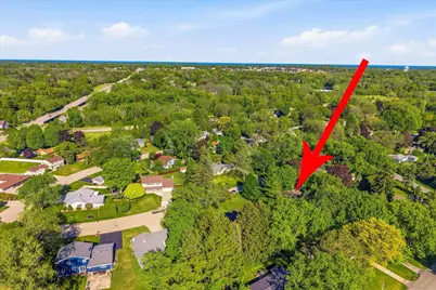 7035 N Rockledge Ave, Glendale, WI 53209 - Photo 36