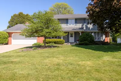 524  Park Crest Dr, Thiensville, WI 53092 - Photo 22
