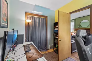 3866 E Armour Ave, Cudahy, WI 53110 - Photo 18