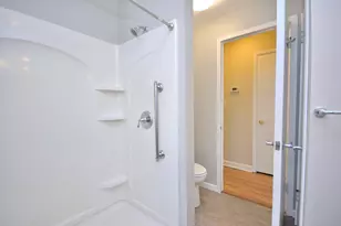 122 N Maple Terrace, Oconomowoc, WI 53072 - Photo 20