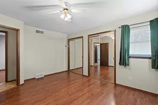 13885 W Crawford Dr, New Berlin, WI 53151 - Photo 16