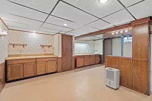 13885 W Crawford Dr, New Berlin, WI 53151 - Photo 22