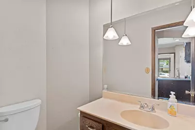 13885 W Crawford Dr, New Berlin, WI 53151 - Photo 14