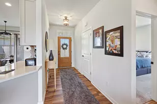 W223N4688 Seven Oaks Dr, Pewaukee, WI 53072 - Photo 26