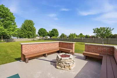 944  Bluebird Ct, Hartford, WI 53027 - Photo 42
