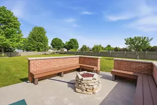 944 Bluebird Ct, Hartford, WI 53027 - Photo 42
