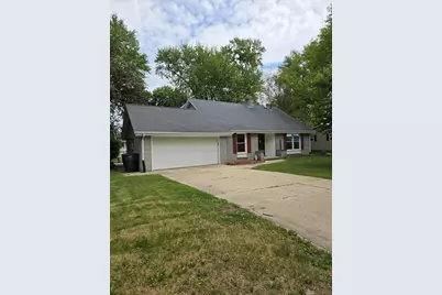 447 S Woodland Dr, Whitewater, WI 53190 - Photo 1
