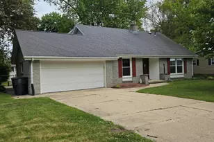 447 S Woodland Dr, Whitewater, WI 53190 - Photo 1