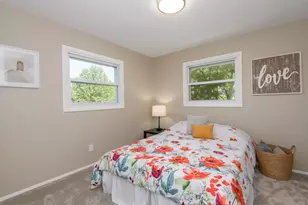 1717 Sunset Ridge Dr, West Bend, WI 53090 - Photo 14