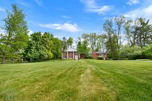 1435 Victoria Circle, Elm Grove, WI 53122 - Photo 38