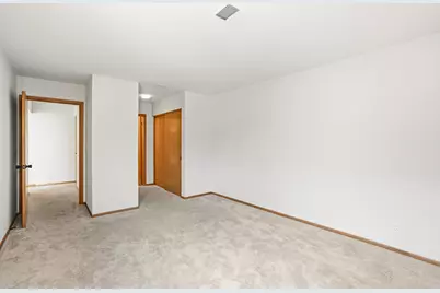 N89W16327  Main St, Menomonee Falls, WI 53051 - Photo 16