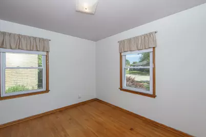 1520  Menomonee Ave, South Milwaukee, WI 53172 - Photo 18