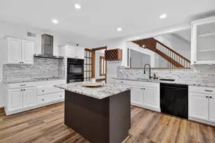 S1W31448 Hickory Hollow Ct, Delafield, WI 53018 - Photo 18