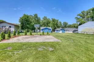 24519 84th St, Salem Lakes, WI 53168 - Photo 20