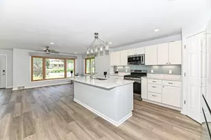 3663 E Obrien Rd, Oak Creek, WI 53154 - Photo 14