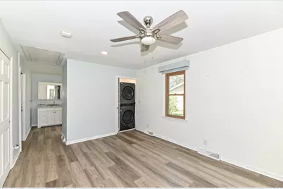 3663 E Obrien Rd, Oak Creek, WI 53154 - Photo 22