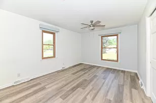 3663 E Obrien Rd, Oak Creek, WI 53154 - Photo 20