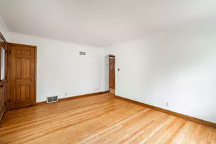 2940 N 73rd St, Milwaukee, WI 53210 - Photo 6