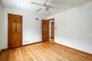 2940 N 73rd St, Milwaukee, WI 53210 - Photo 12