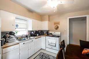 2940 N 73rd St, Milwaukee, WI 53210 - Photo 18