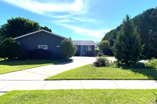 717 Mark St, West Salem, WI 54669 - Photo 4