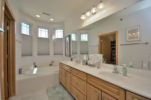 N74W13737 Appleton Ave, Menomonee Falls, WI 53051 - Photo 22