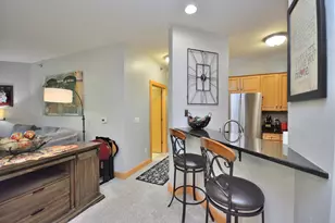 N74W13737 Appleton Ave, Menomonee Falls, WI 53051 - Photo 12