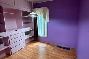 1705 S 71st St, West Allis, WI 53214 - Photo 10