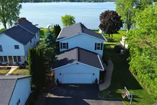 6058 Shady Ln, Hartford, WI 53027 - Photo 8