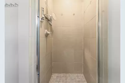 720 W Clovernook Ln, Glendale, WI 53217 - Photo 22