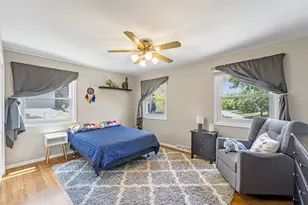 720 W Clovernook Ln, Glendale, WI 53217 - Photo 26