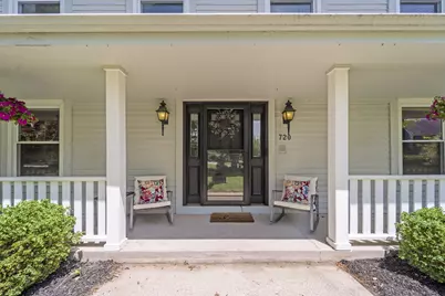 720 W Clovernook Ln, Glendale, WI 53217 - Photo 4