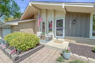 21660 Mayrose Blvd, Brookfield, WI 53045 - Photo 4
