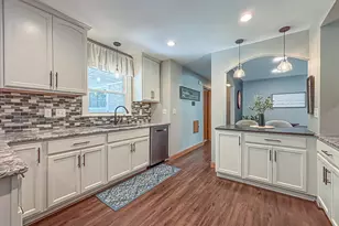 21660 Mayrose Blvd, Brookfield, WI 53045 - Photo 16