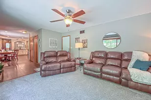21660 Mayrose Blvd, Brookfield, WI 53045 - Photo 26