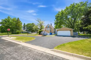 1178 N 4th St, Watertown, WI 53098 - Photo 8