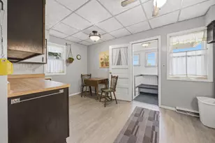 1178 N 4th St, Watertown, WI 53098 - Photo 18