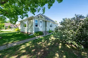 305 1st Ave, Holmen, WI 54636 - Photo 2